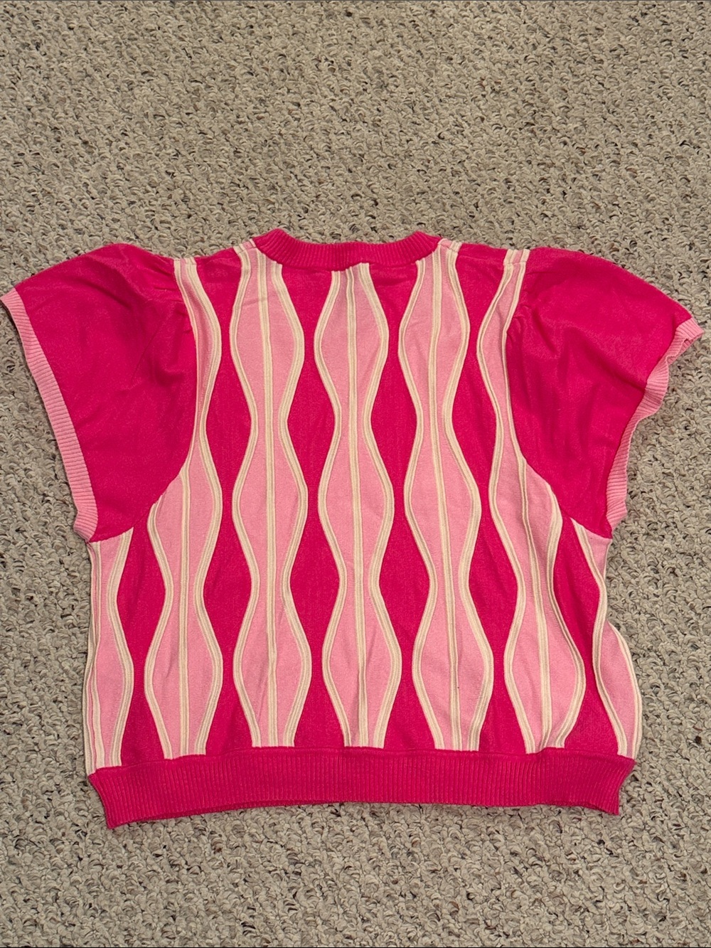 THML Pink Wave Pattern Short Sleeve Sweater Top - size Large - Picture 3 of 3